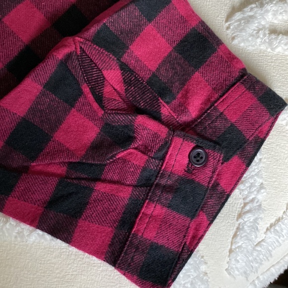 Dreams Co Women’s Sz Large plaid flannel LS shirt and black leggings- pj set - Picture 9 of 9